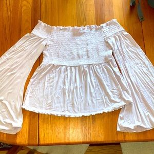 Off the shoulder fairy-like blouse